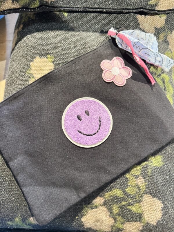 Pochettes et Vanity custom Jeanne et Charlotte – Image 2