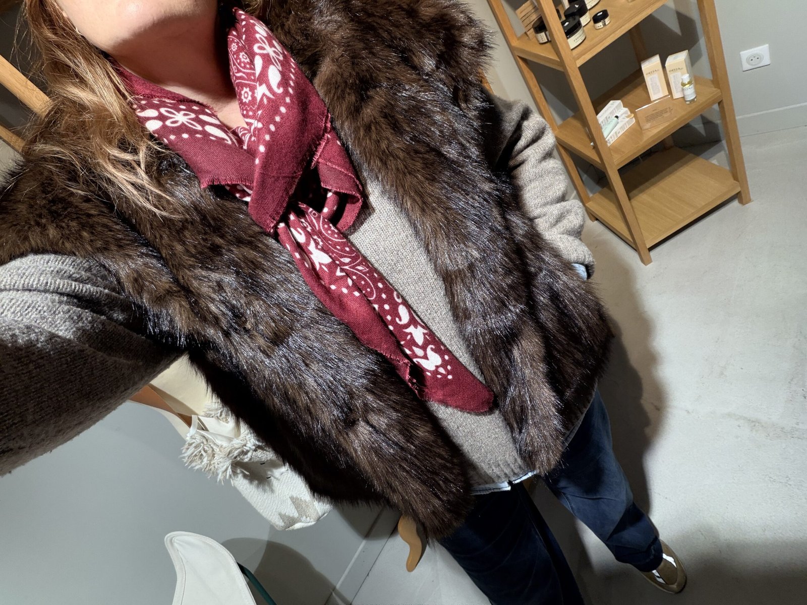 Gilet sans manches fausse fourrure